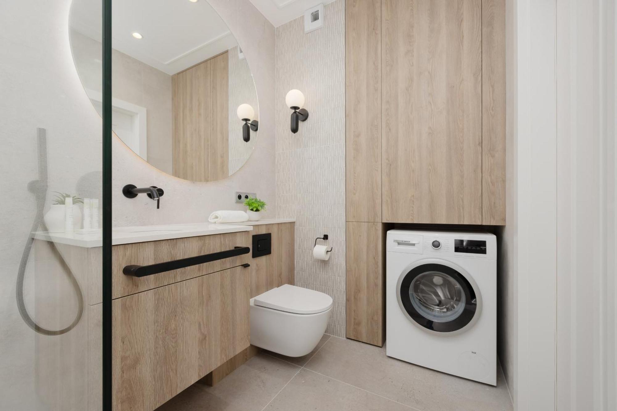 Luxurious In With Sauna And Gym By Renters Prestige Apartment