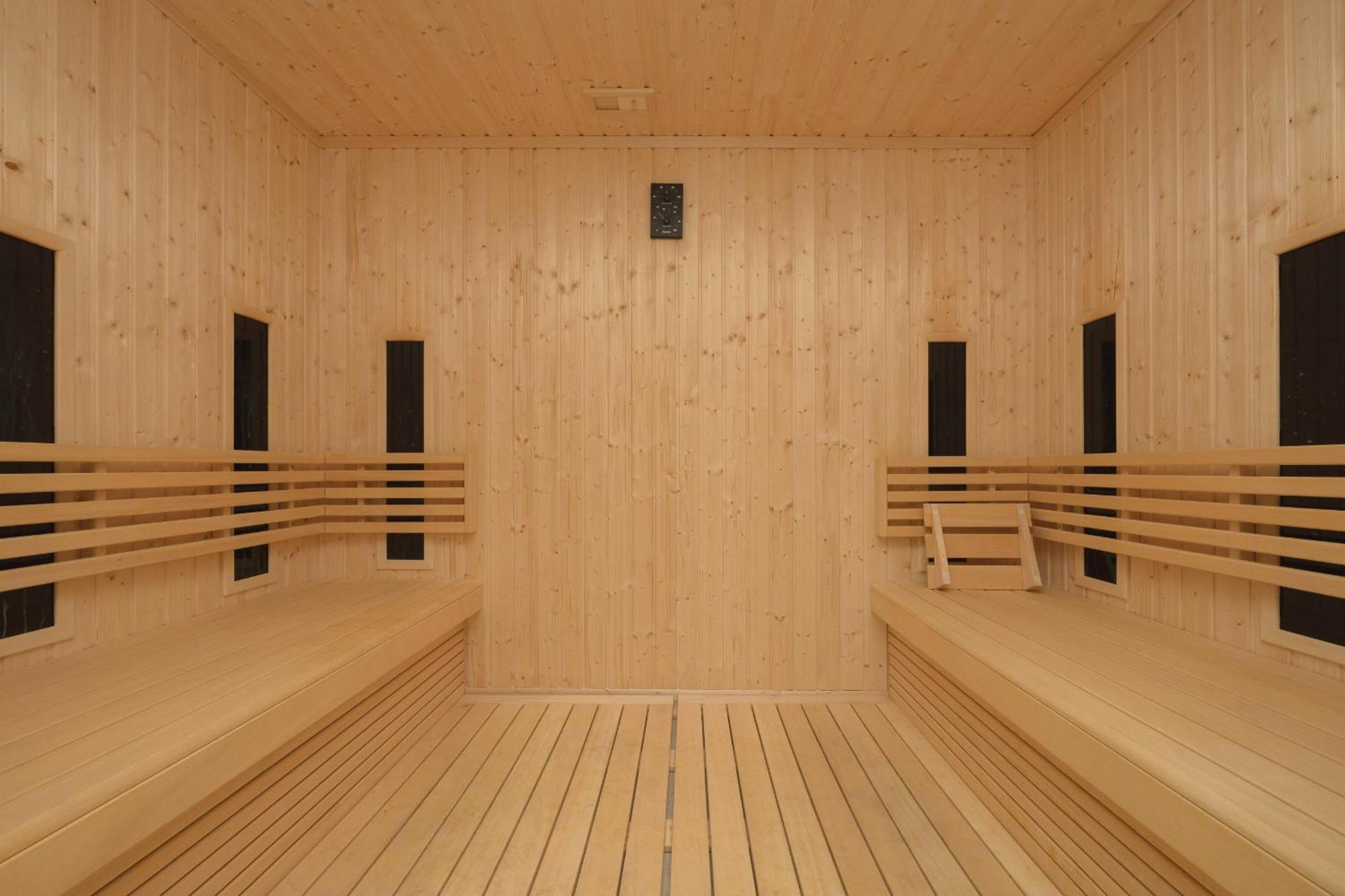 Luxurious In With Sauna And Gym By Renters Prestige Apartament